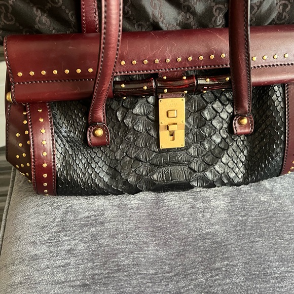 Auth.GUCCI 100% real python skin and burgundy leather shoulder bag,excellent - Picture 5 of 16